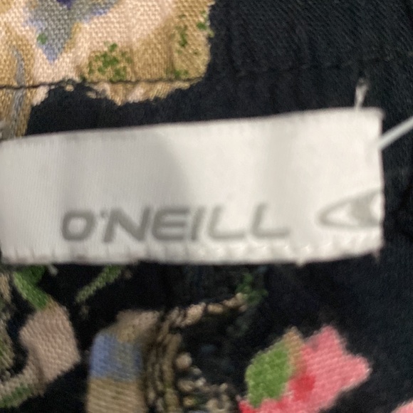 Oneill haram capris. - Picture 5 of 6